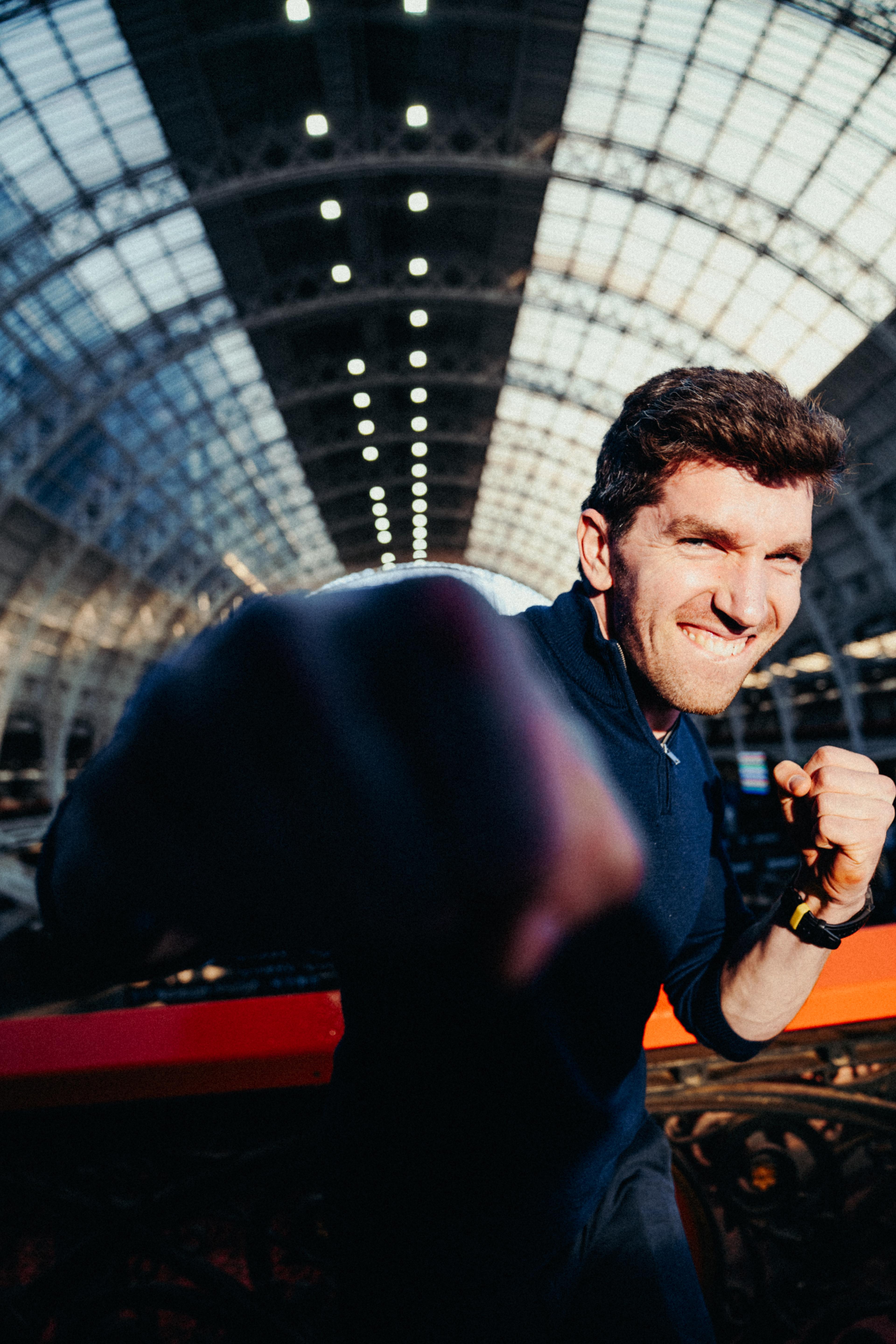 Maarten Enthoven in a boxing stance